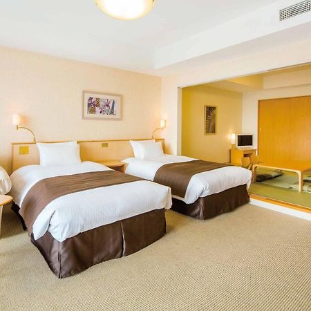 Hotel Emion Tokyo Bay Urayasu Esterno foto